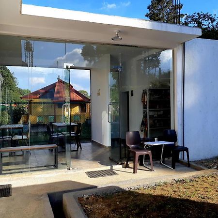 Siril Guesthouse Hostel นูวาราเอลิยา ภายนอก รูปภาพ