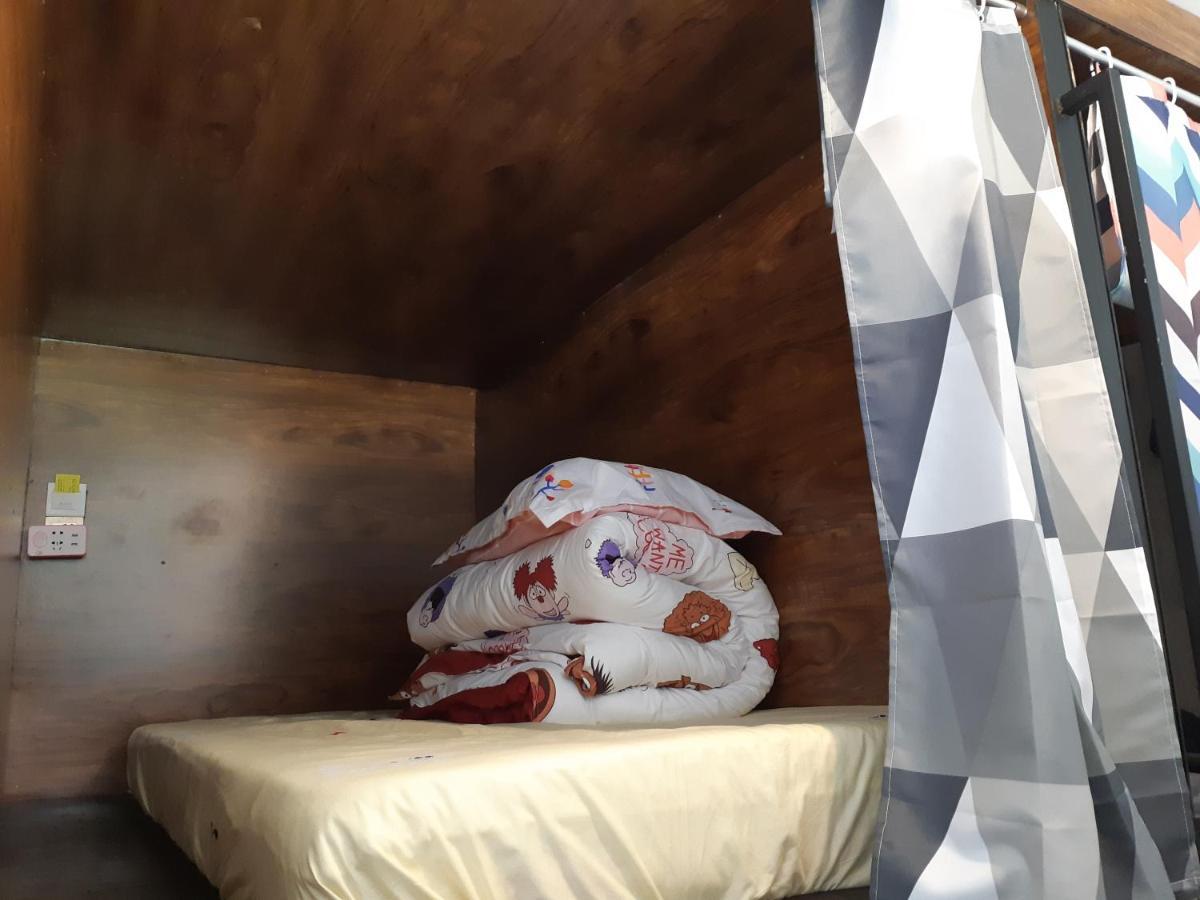 Siril Guesthouse Hostel นูวาราเอลิยา ภายนอก รูปภาพ