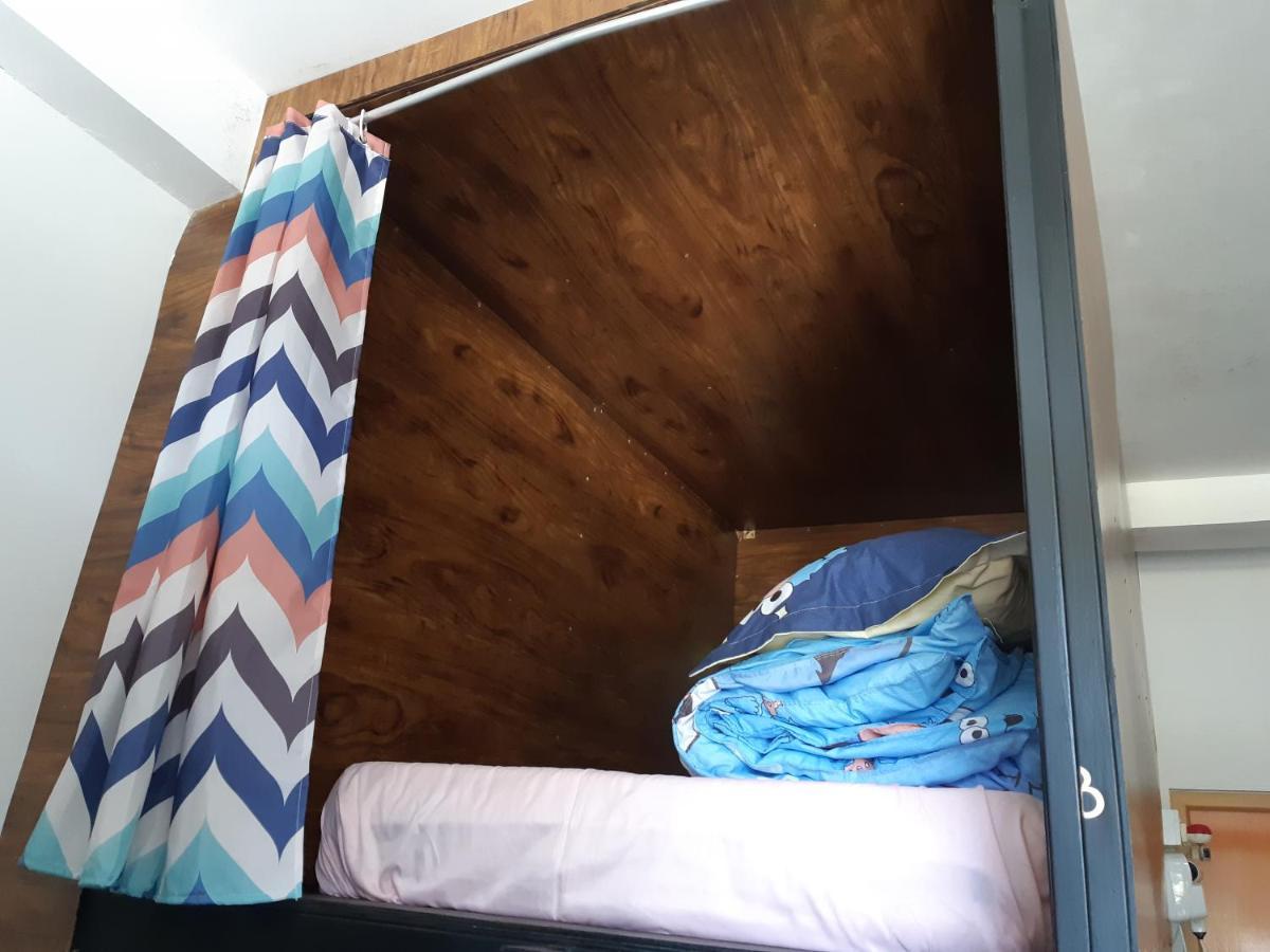 Siril Guesthouse Hostel นูวาราเอลิยา ภายนอก รูปภาพ