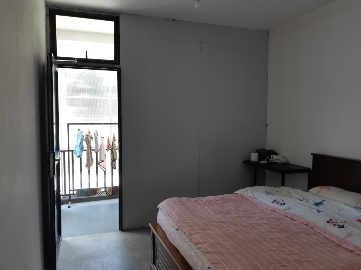 Siril Guesthouse Hostel นูวาราเอลิยา ภายนอก รูปภาพ